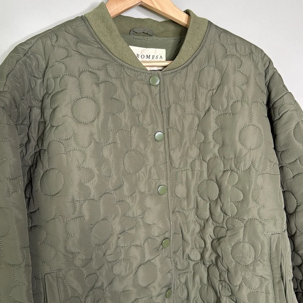 Vici Collection Promesa Kaitlin Quilted Floral Jacket Olive Green Size Large NWT